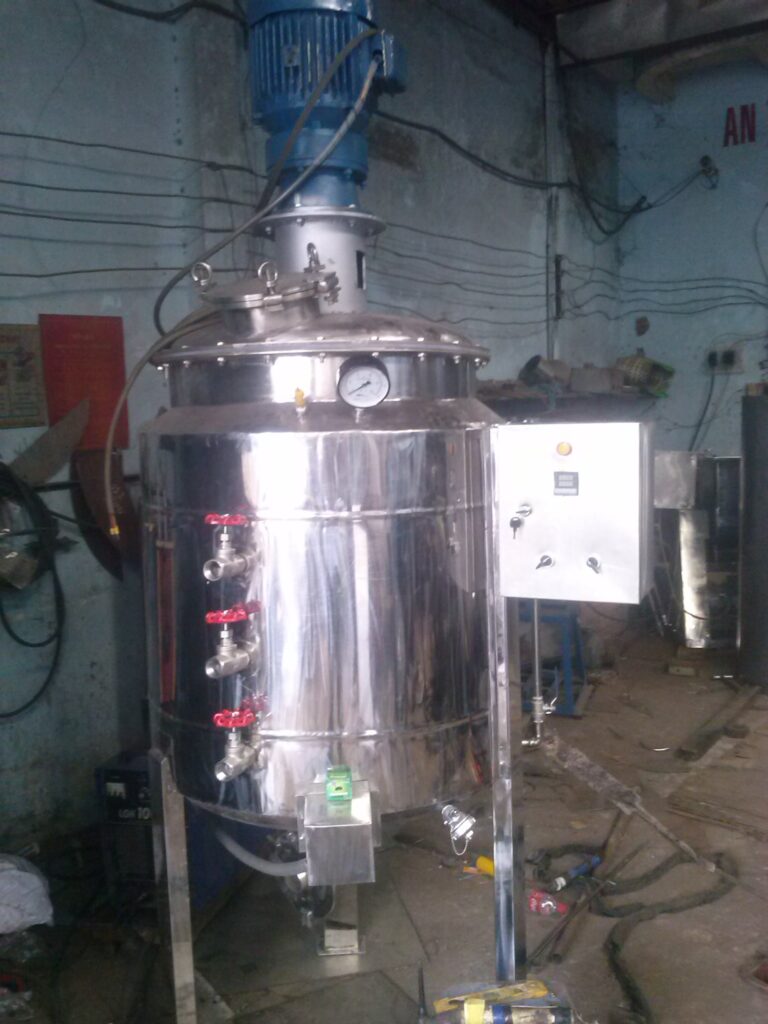 Nồi áp suất công nghiệp bằng điện 1 837625 768x1024 2